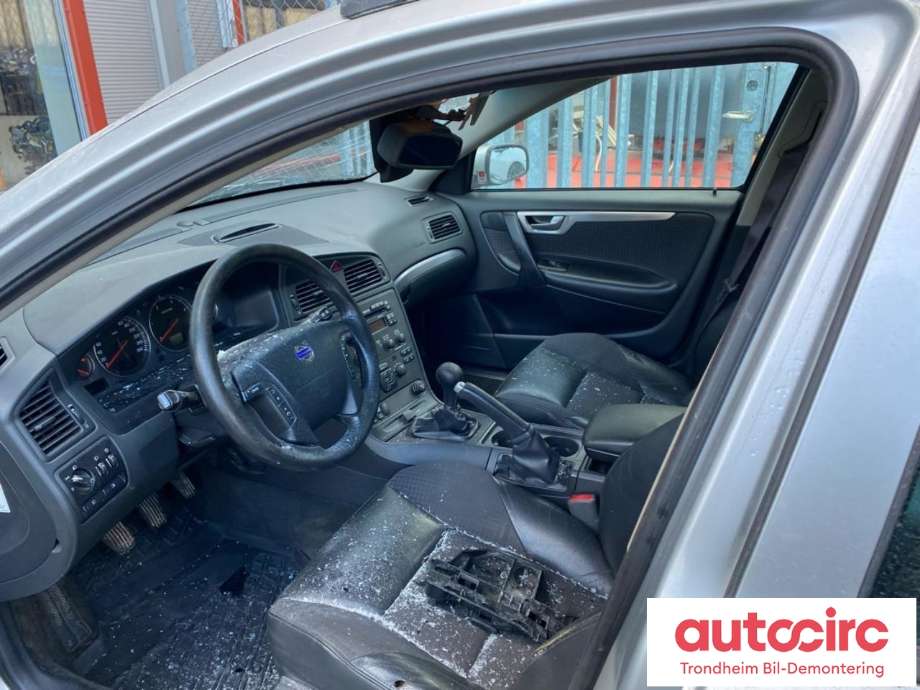 Volvo V70 2000-2004 (Type II, Fase 1) , Motorkode: D5244T, Girkassekode: M56