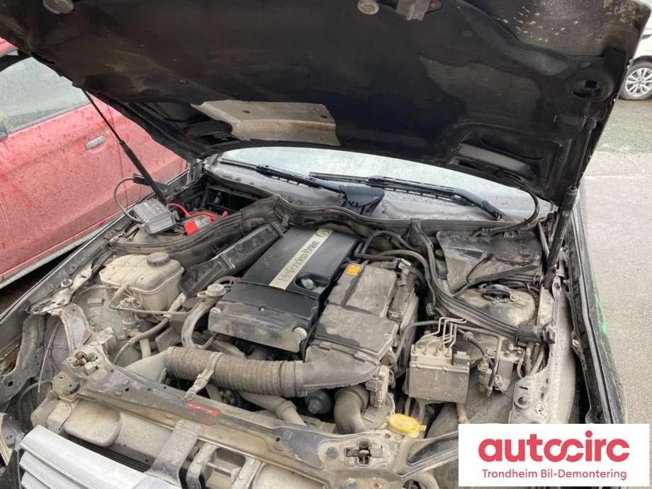 Mercedes CLK 2002-2009 (C209) (C209), Motorkode: M271.940, Girkassekode: 722695