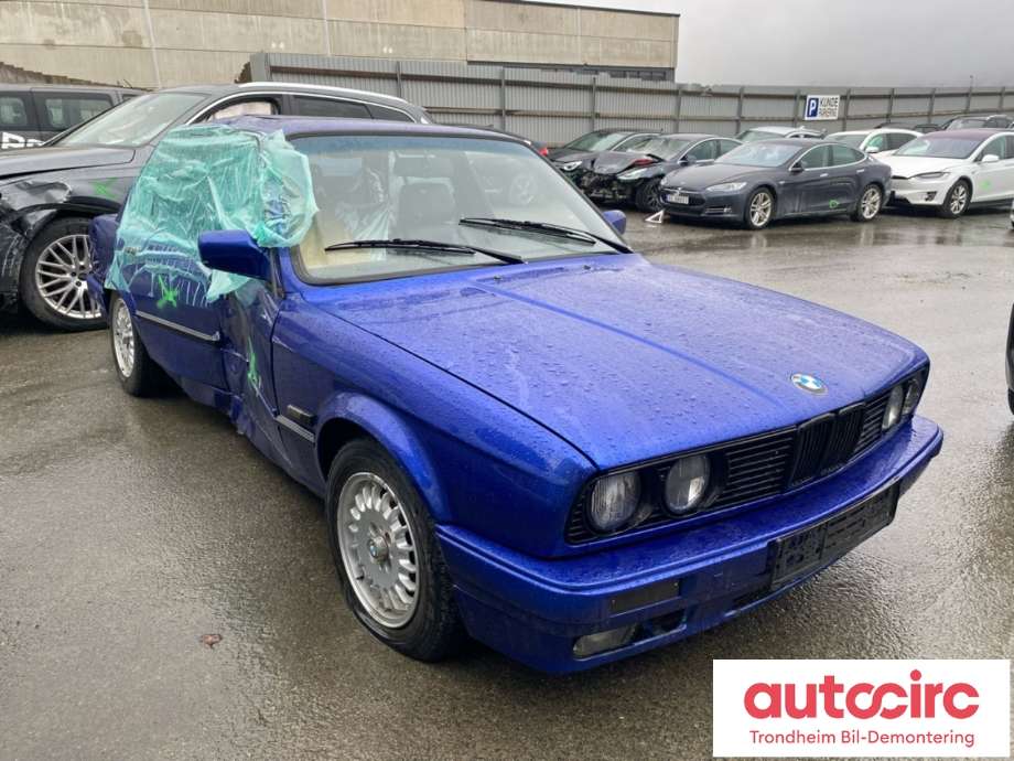 BMW 3-Serie 1983-1993 (E30) (E30), Motorkode: M20B25U1, Girkassekode: 23001221138