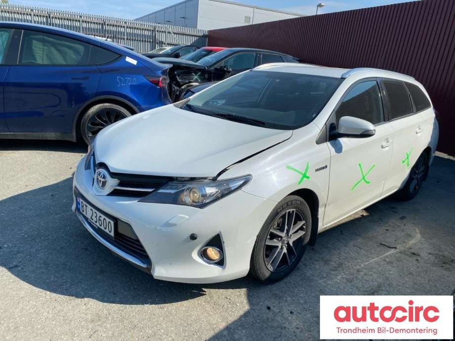 Toyota Auris 2015-2019 (Type II, Fase 2) , Motorkode: 2ZR-FXE, Girkassekode: 3090047064