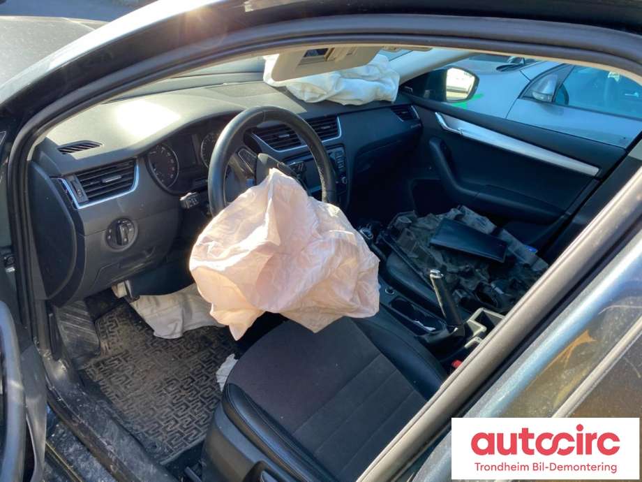 Škoda Octavia 2013-2016 (Type III, Fase 1) , Motorkode: CLHA, Girkassekode: MRV