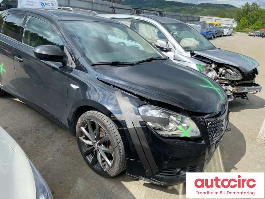 Suzuki Kizashi 2010-2014 , Motorkode: J24B, Girkassekode: CVT