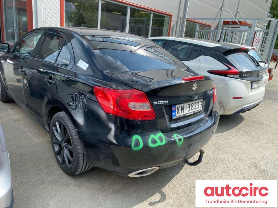 Suzuki Kizashi 2010-2014 , Motorkode: J24B, Girkassekode: CVT