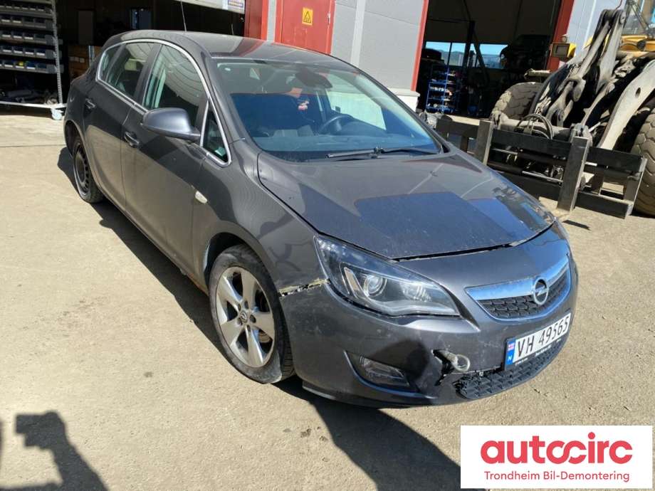 Opel Astra J 2010-2015 , Motorkode: A17DTR, Girkassekode: 