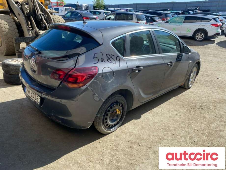 Opel Astra J 2010-2015 , Motorkode: A17DTR, Girkassekode: 