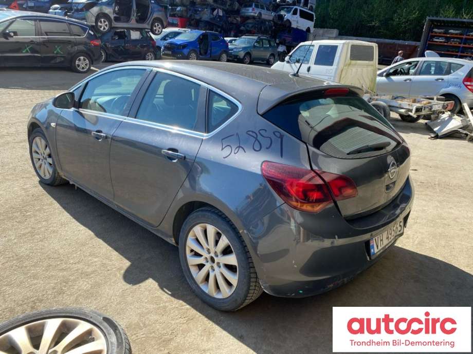 Opel Astra J 2010-2015 , Motorkode: A17DTR, Girkassekode: 