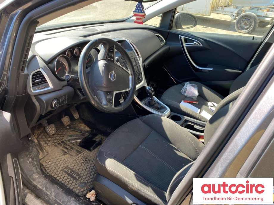 Opel Astra J 2010-2015 , Motorkode: A17DTR, Girkassekode: 