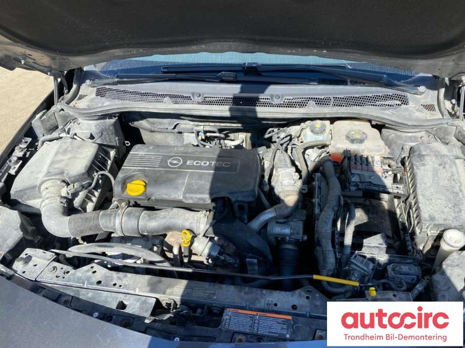 Opel Astra J 2010-2015 , Motorkode: A17DTR, Girkassekode: 