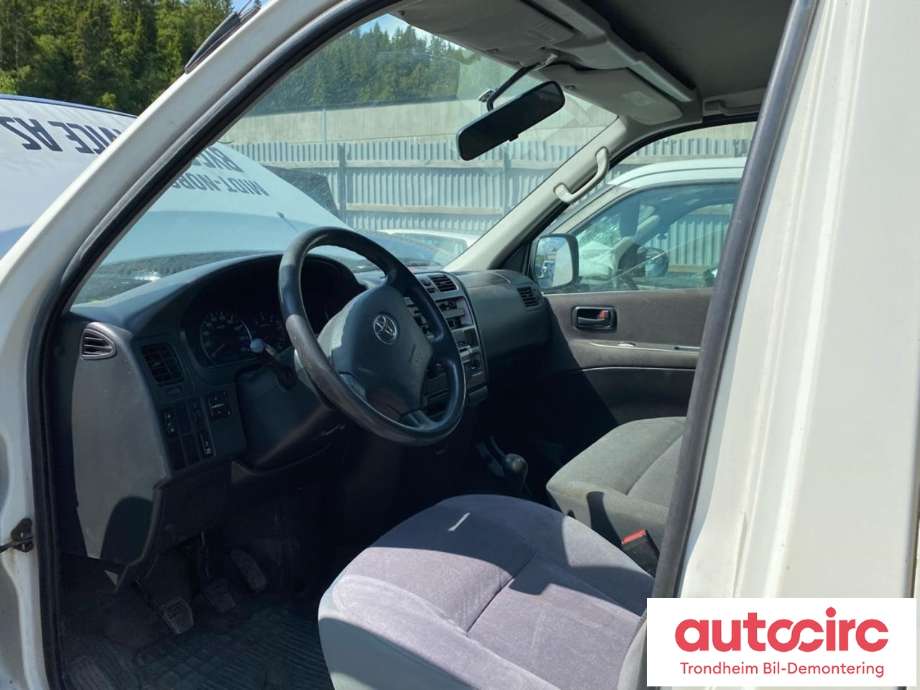 Toyota Hiace 2007-2012 (Fase 3) , Motorkode: 2KD-FTV, Girkassekode: 3303026A61