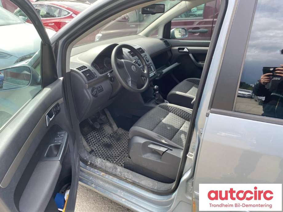 VW Touran 2007-2010 (Type I, Fase 2) , Motorkode: BLS, Girkassekode: JYK