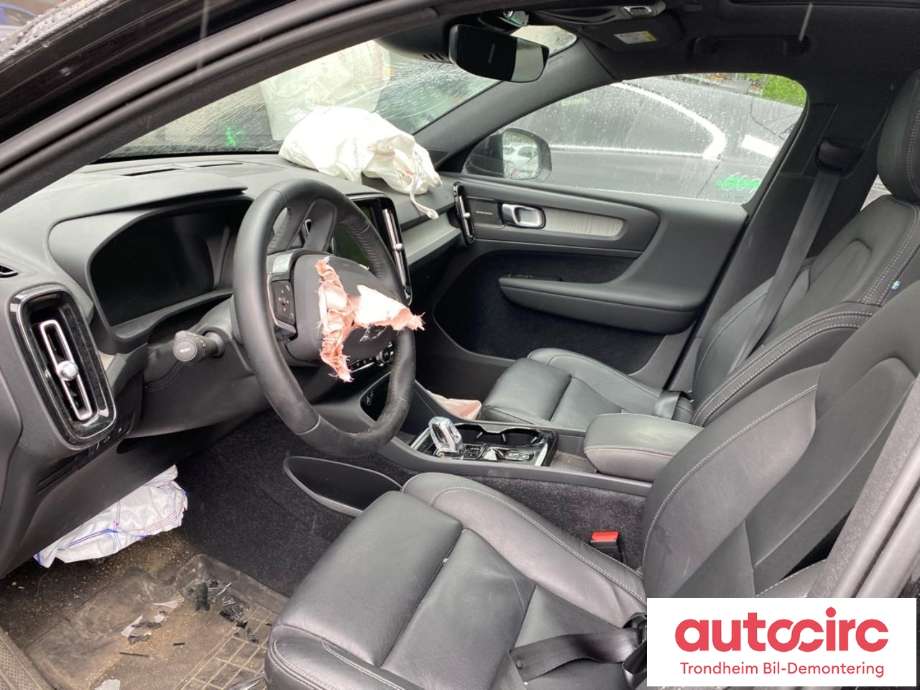 Volvo XC40 2018-2024 , Motorkode: B3154T5, Girkassekode: 36010492