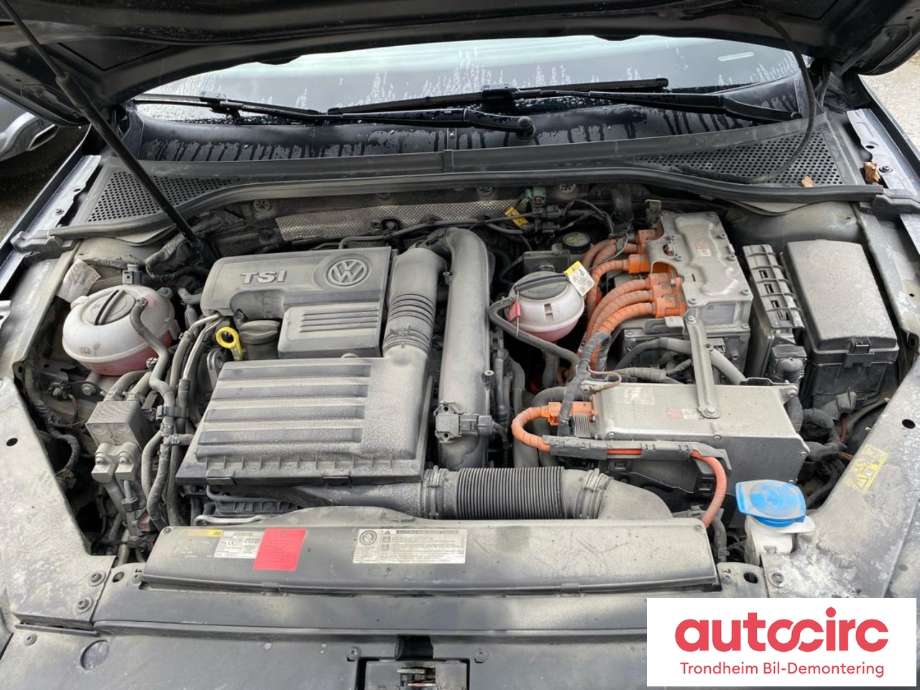 VW Passat 2015-2019 (Fase 1) (B8) (B8), Motorkode: CUKC, Girkassekode: RXG