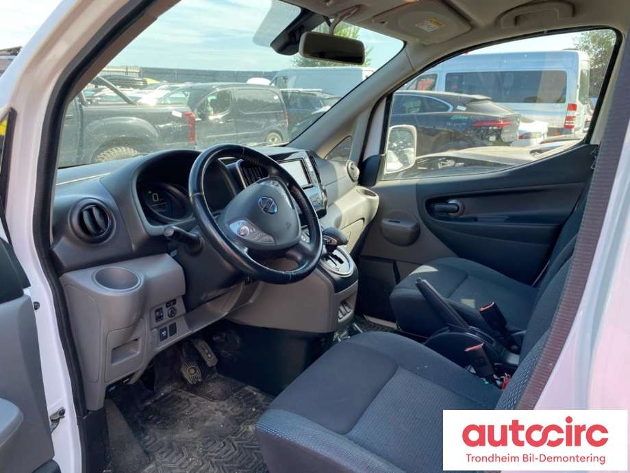 Nissan E-NV200 2014-->> , Motorkode: EM57, Girkassekode: 320104FA0B