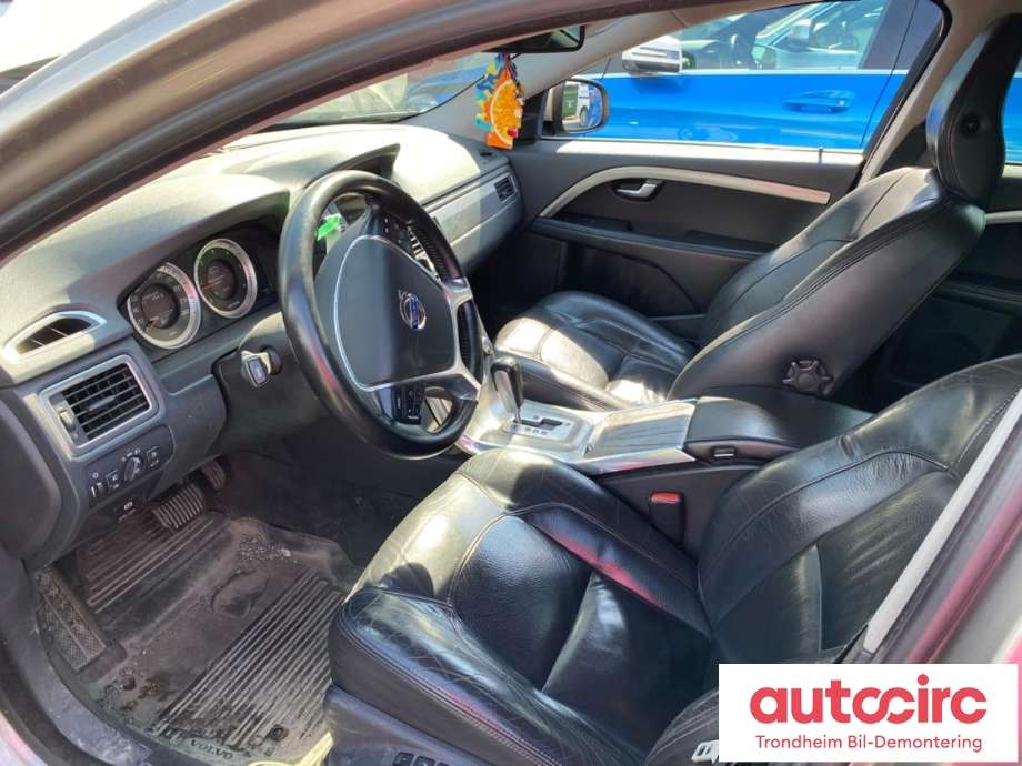 Volvo V70 2007-2013 (Type III, Fase 1) , Motorkode: D5204T3, Girkassekode: 36002833