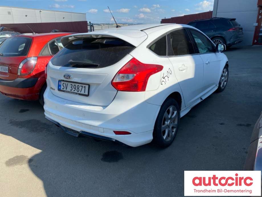 Ford Focus 2011-2014 (Type III, Fase 1) , Motorkode: PNDA, Girkassekode: FV6P7000JF