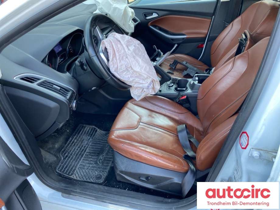 Ford Focus 2011-2014 (Type III, Fase 1) , Motorkode: PNDA, Girkassekode: FV6P7000JF