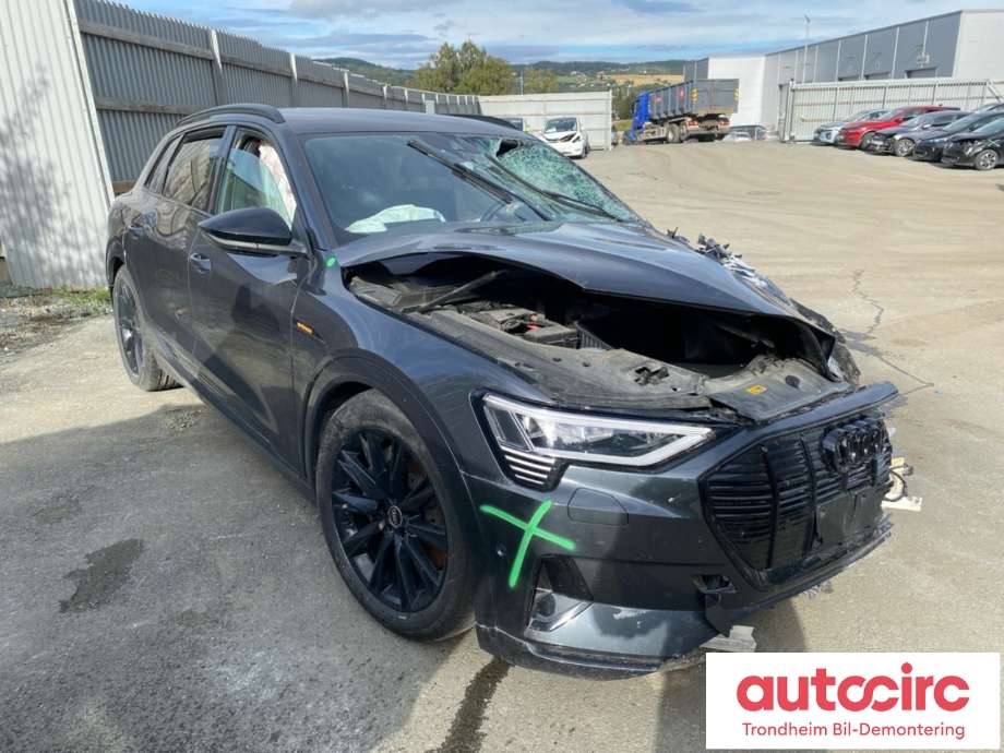 Audi e-tron 2018-->> , Motorkode: EAS|EAW, Girkassekode: 0MA300040F