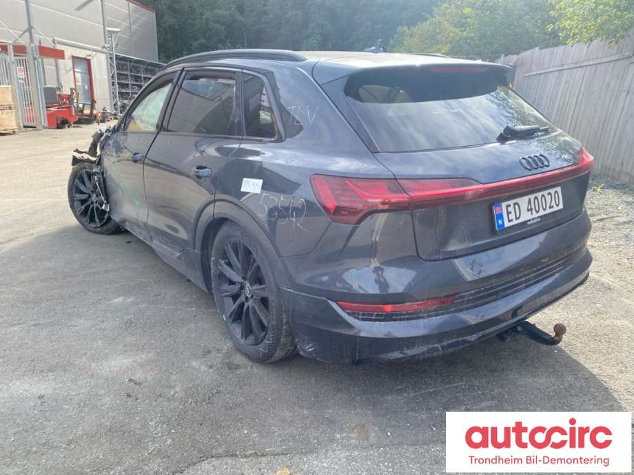 Audi e-tron 2018-->> , Motorkode: EAS|EAW, Girkassekode: 0MA300040F