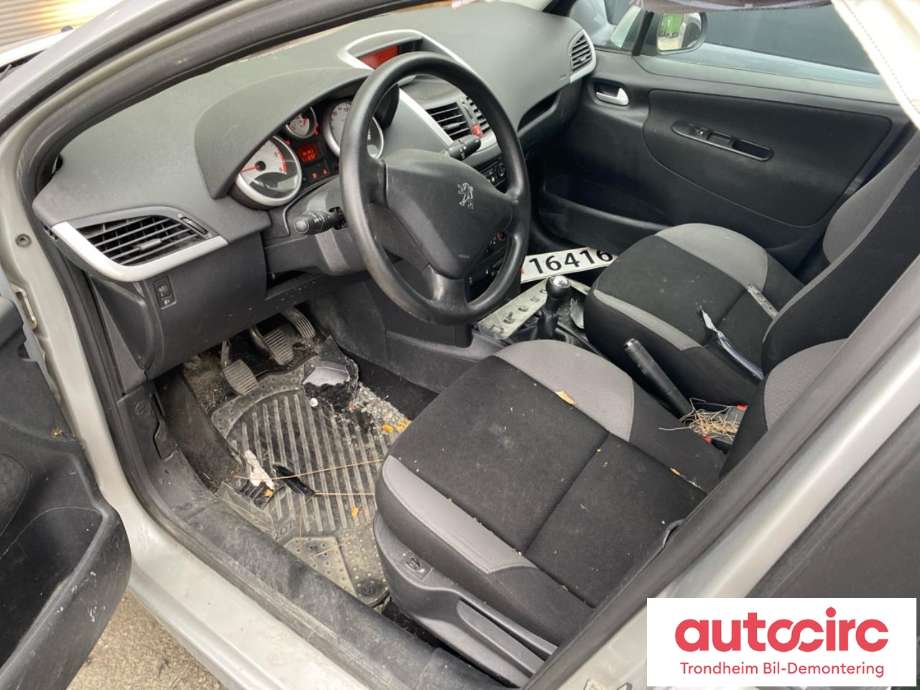 Peugeot 207 2006-2012 , Motorkode: 8HZ, Girkassekode: 2222XA