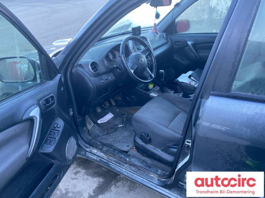 Toyota RAV4 2000-2006 (Type II) , Motorkode: 1CD-FTV, Girkassekode: 3030042140