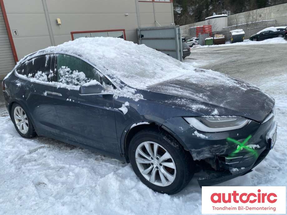 Tesla Model X 2016-->> delebil , Motorkode: L2S, Girkassekode: