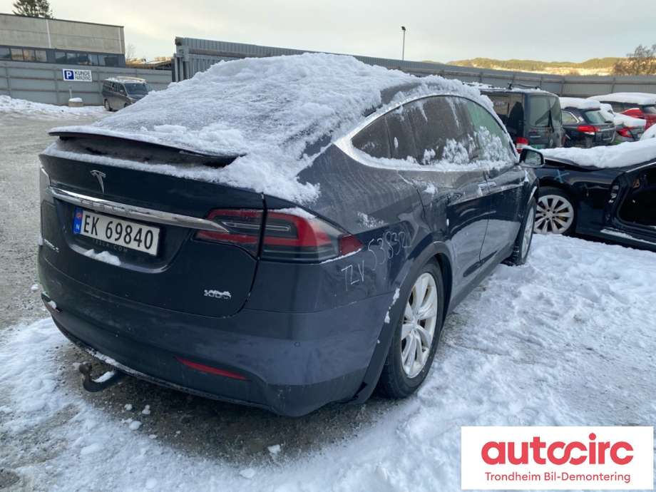 Tesla Model X 2016-->> delebil , Motorkode: L2S, Girkassekode: