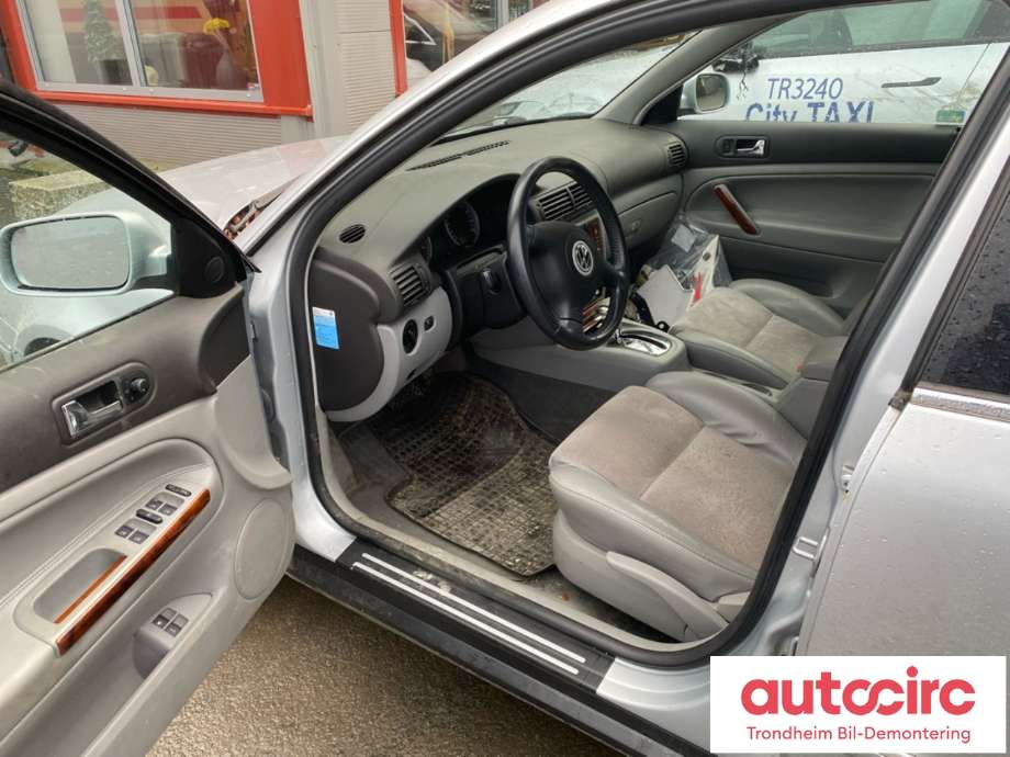 VW Passat 2001-2005 (B5,3BG) (B5,3BG), Motorkode: AZM, Girkassekode: EPT