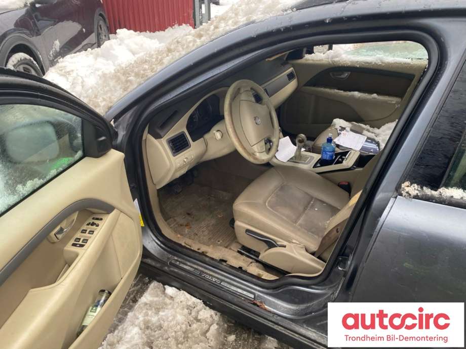 Volvo V70 2007-2013 (Type III, Fase 1) , Motorkode: D5244T(5), Girkassekode: 6-MAN 2WD / M66