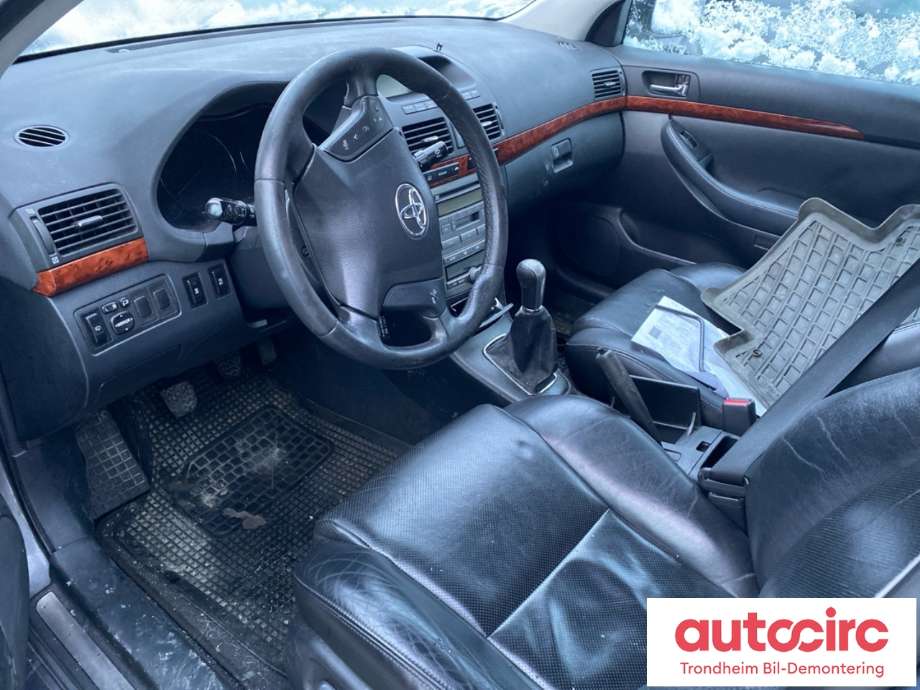 Toyota Avensis 2003-2008 (Type II) , Motorkode: 1CD-FTV, Girkassekode: 303002D110