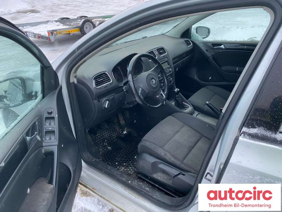 VW Golf VI 2008-2012 , Motorkode: CBDC, Girkassekode: LLL