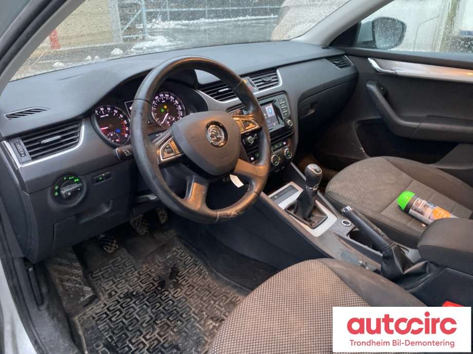Škoda Octavia 2013-2016 (Type III, Fase 1) , Motorkode: CLHA, Girkassekode: MWW