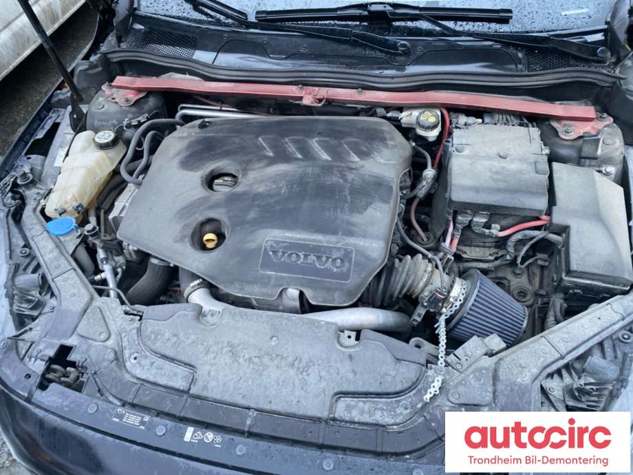 Volvo V40 2012-2019 , Motorkode: D4162T, Girkassekode: 36011555