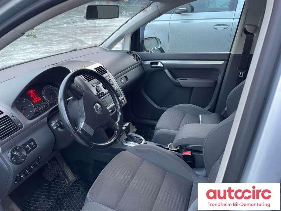 VW Touran 2007-2010 (Type I, Fase 2) , Motorkode: BLS, Girkassekode: KMZ