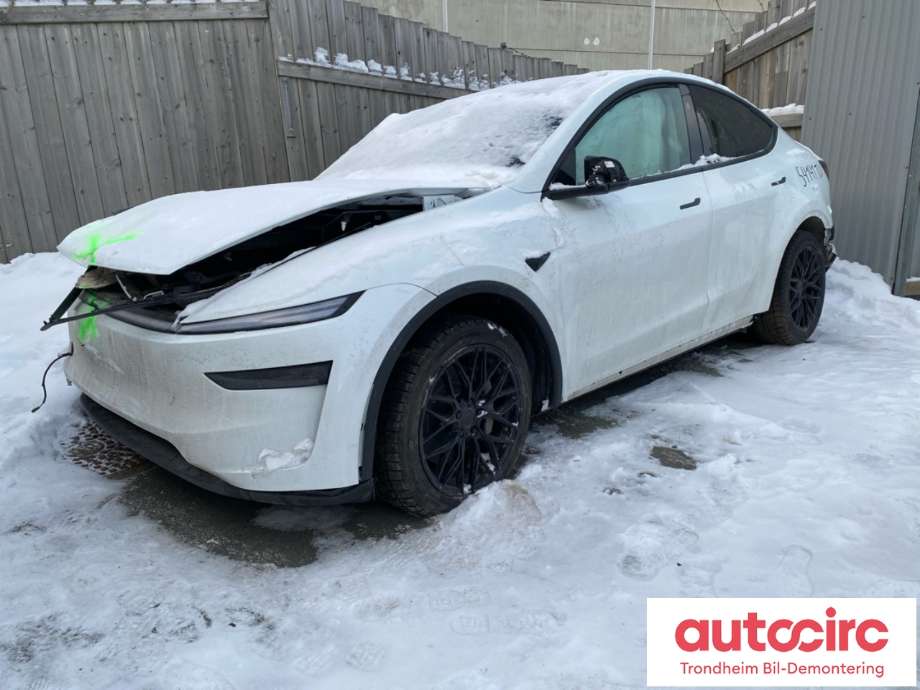 Tesla Model Y, 2024->> (Type II)  delebil , Motorkode: 3D3|4D3, Girkassekode: TRINNLØS