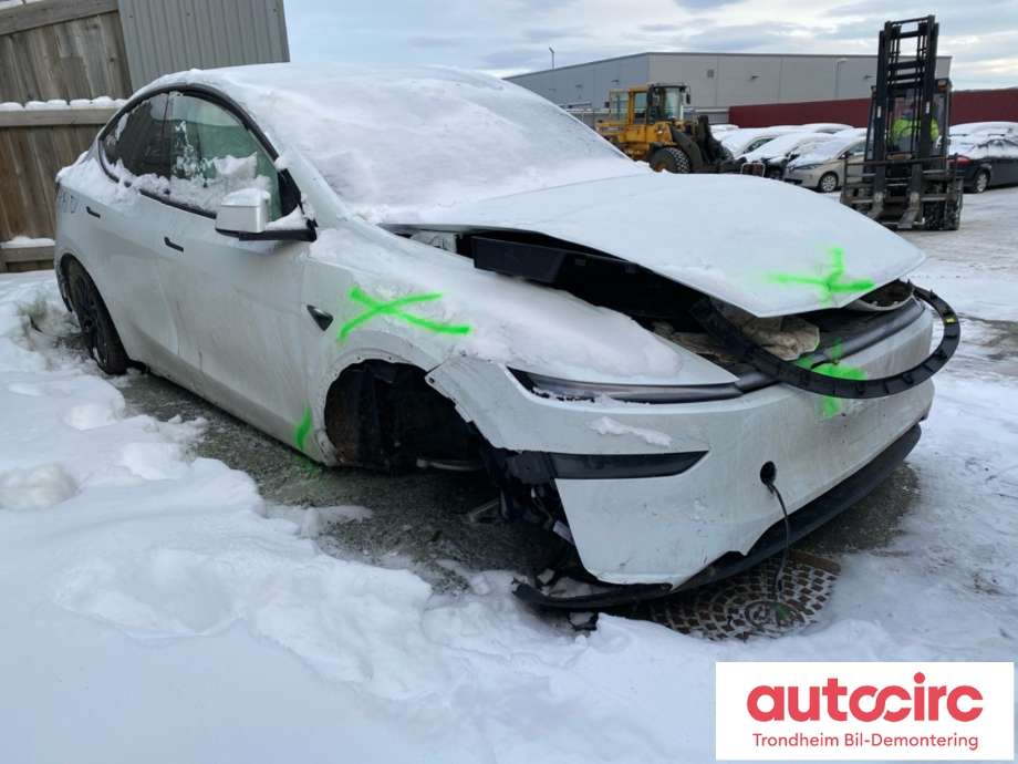 Tesla Model Y 2024-->> (Type II) , Motorkode: 3D3|4D3, Girkassekode: TRINNLØS