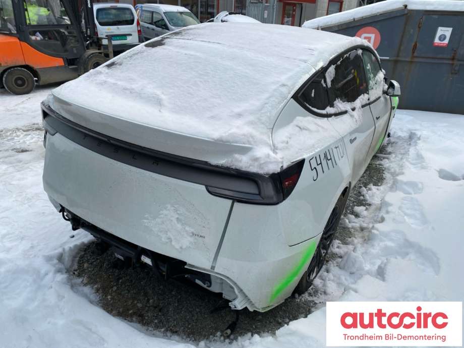 Tesla Model Y 2024-->> (Type II) , Motorkode: 3D3|4D3, Girkassekode: TRINNLØS