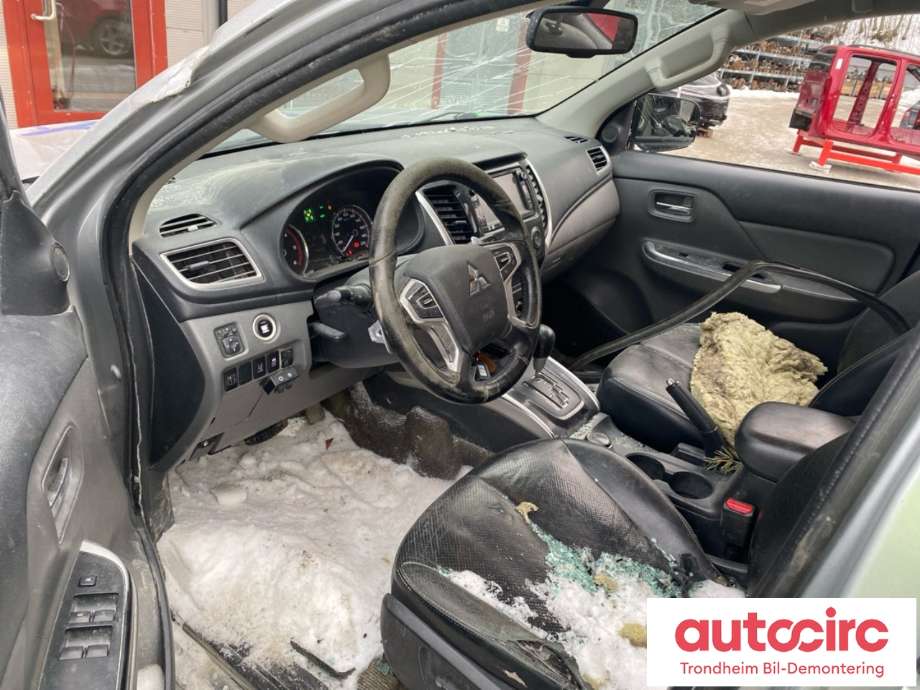 Mitsubishi L200 2015-2019 (Type V, Fase 1) , Motorkode: 4N15, Girkassekode: V5AWF