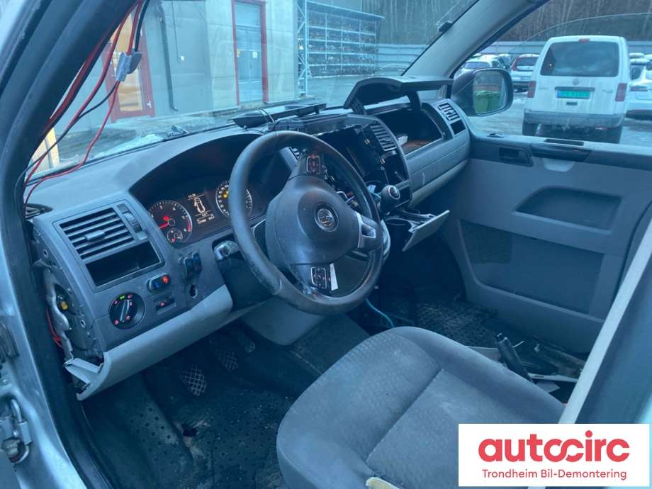 VW Transporter / Caravelle 2009-2015 (Fase 2) (T5) (T5), Motorkode: CAAC, Girkassekode: KUP