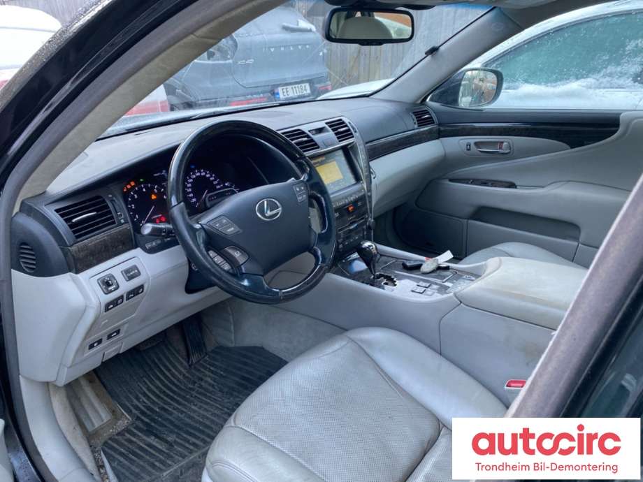 Lexus LS 2006-2017 (Type IV) (XF40) (XF40), Motorkode: 2UR-FSE, Girkassekode: L110F