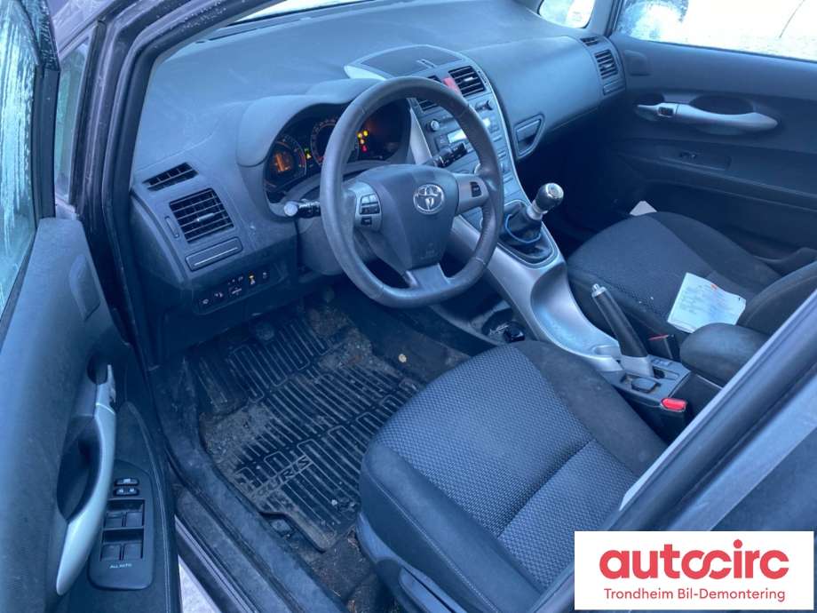 Toyota Auris 2010-2012 (Type I, Fase 2) , Motorkode: 1ND-TV, Girkassekode: 3030012D91