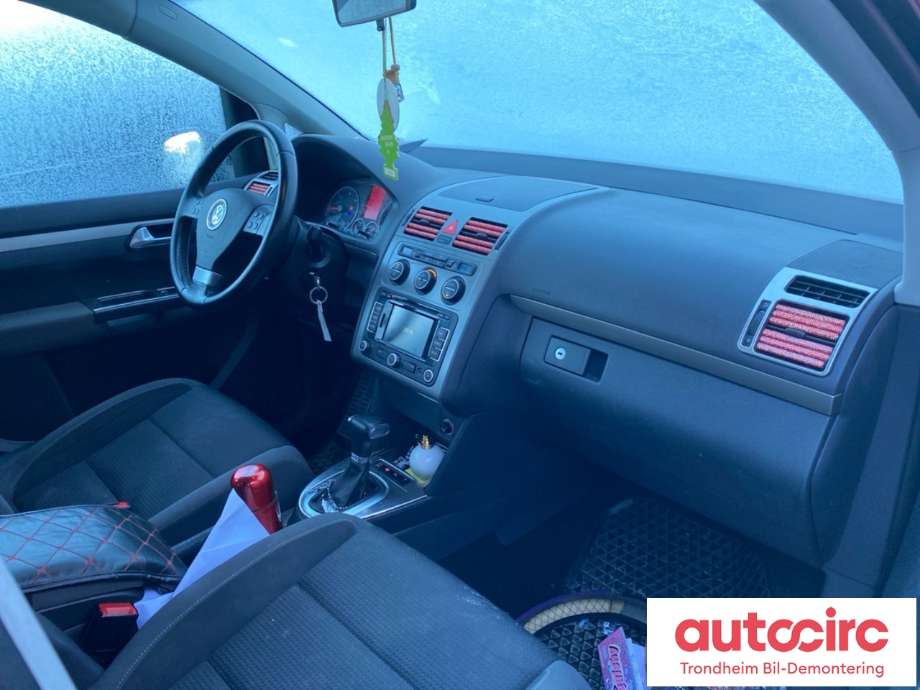 VW Touran 2010-2015 (Type I, Fase 3) , Motorkode: BLS, Girkassekode: MGJ