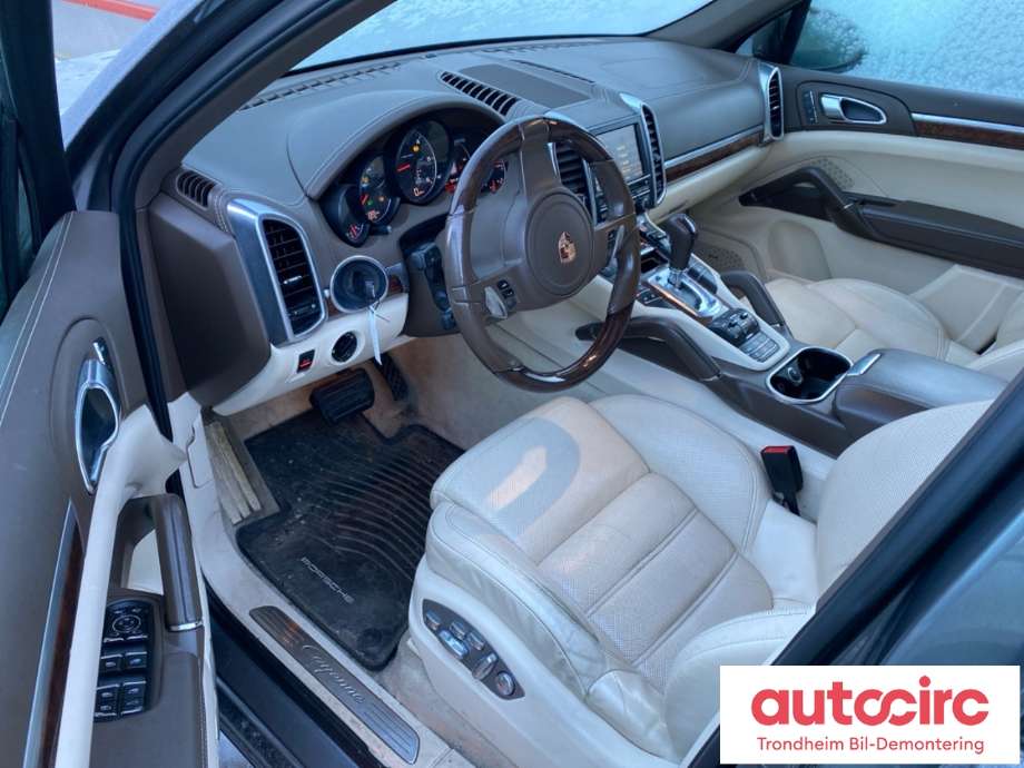 Porsche Cayenne 2010-2017 (92A) (92A), Motorkode: M059E, Girkassekode: A5904
