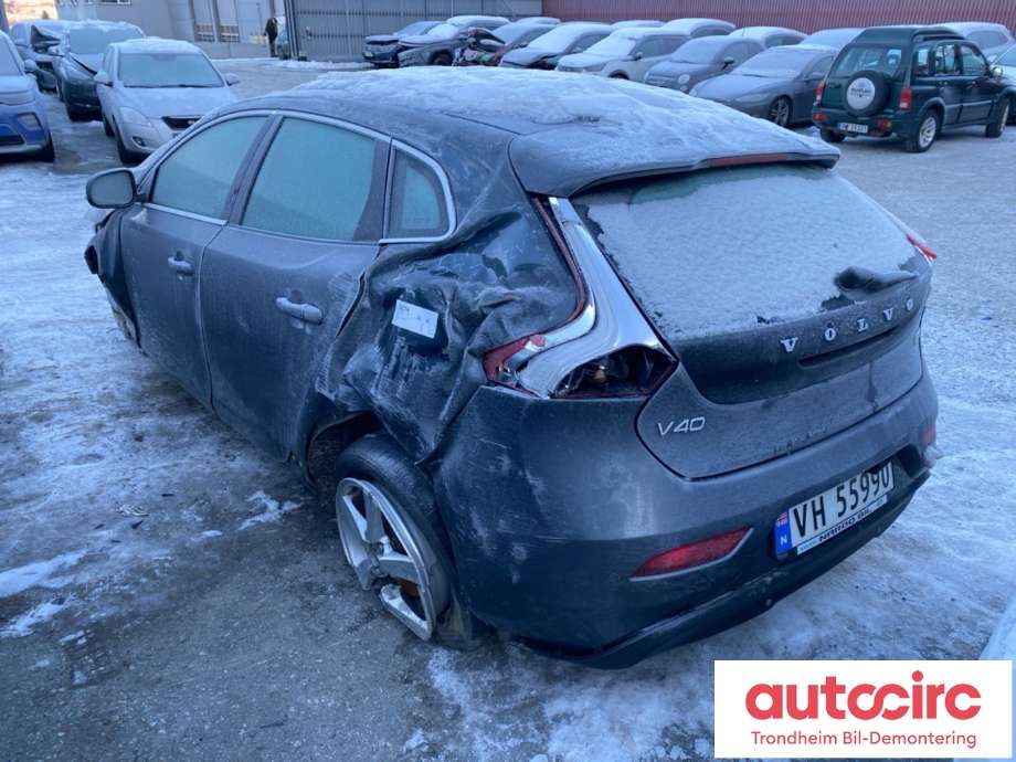 Volvo V40 2012-2019 , Motorkode: D4162T, Girkassekode: 36011555
