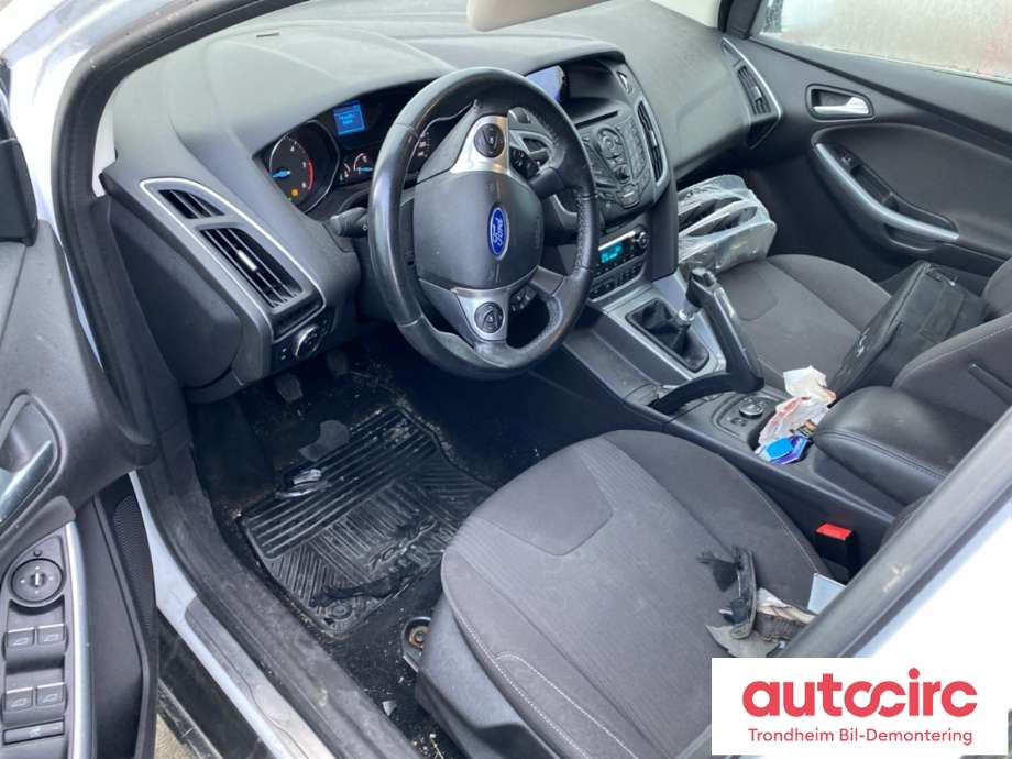 Ford Focus 2011-2014 (Type III, Fase 1) , Motorkode: T3DB, Girkassekode: AV6R7002KK
