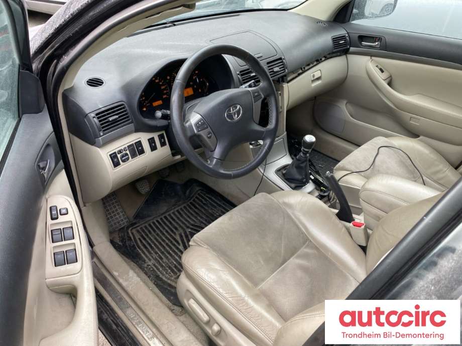 Toyota Avensis 2003-2008 (Type II) , Motorkode: 2AD-FHV, Girkassekode: 303002D141