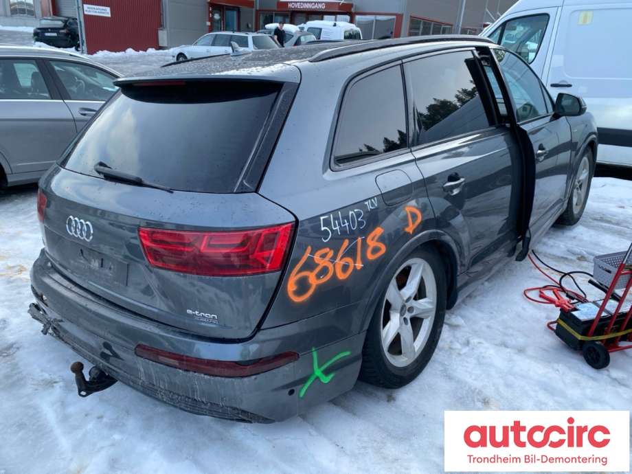 Audi Q7 2015-->> (Type II) , Motorkode: CVZA, Girkassekode: SNE