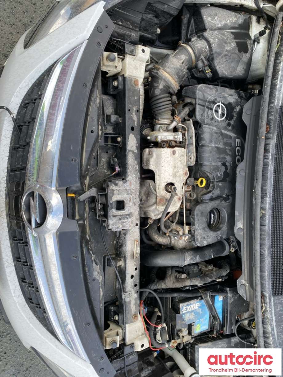 Opel Zafira Tourer 2012-2018 , Motorkode: B16DTH, Girkassekode: MYJ