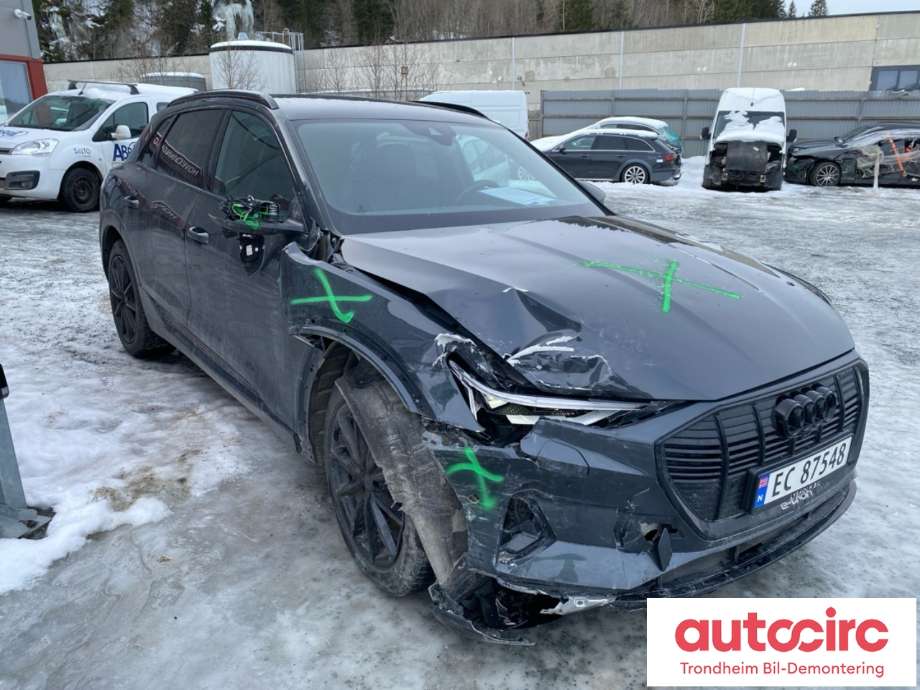 Audi e-tron 2018-->> , Motorkode: EAS|EAW, Girkassekode: TRINNLØS