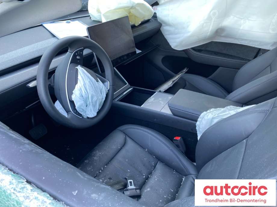 Tesla Model Y 2024-->> (Type II) , Motorkode: 3D3|3D7, Girkassekode: TRINLØSS