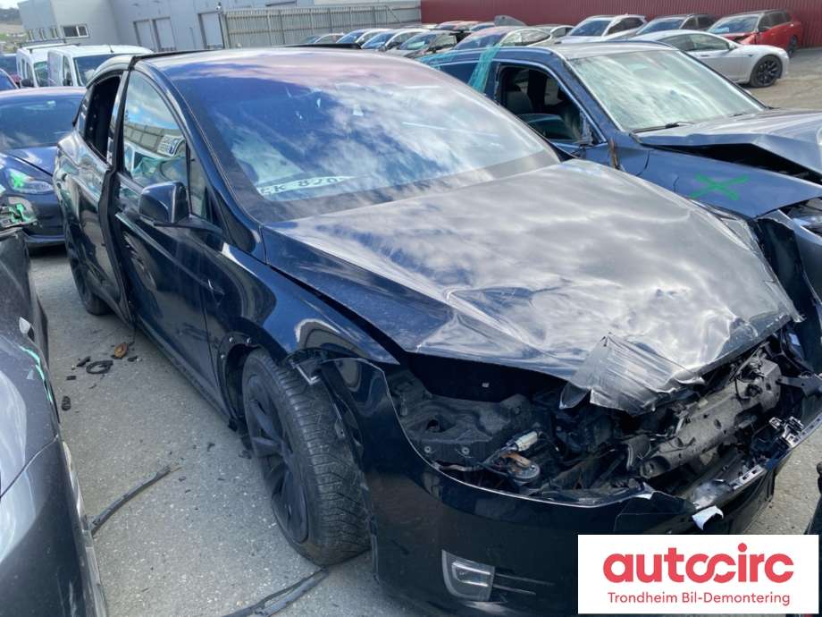 Tesla Model X 2016-->> delebil , Motorkode: L2S|L2S, Girkassekode: TRINNLØS